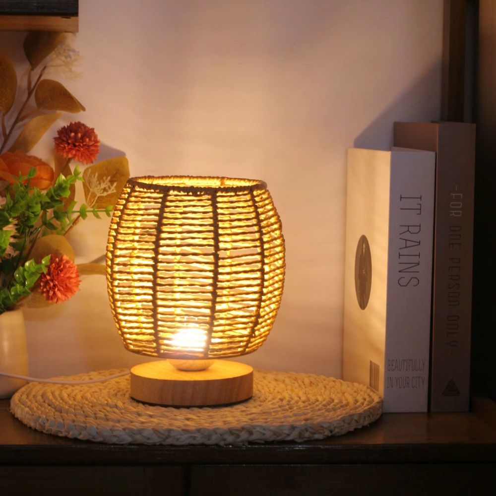 Tolaxa WovenGlow. Handcrafted Rattan Table Lamp with Wooden Base