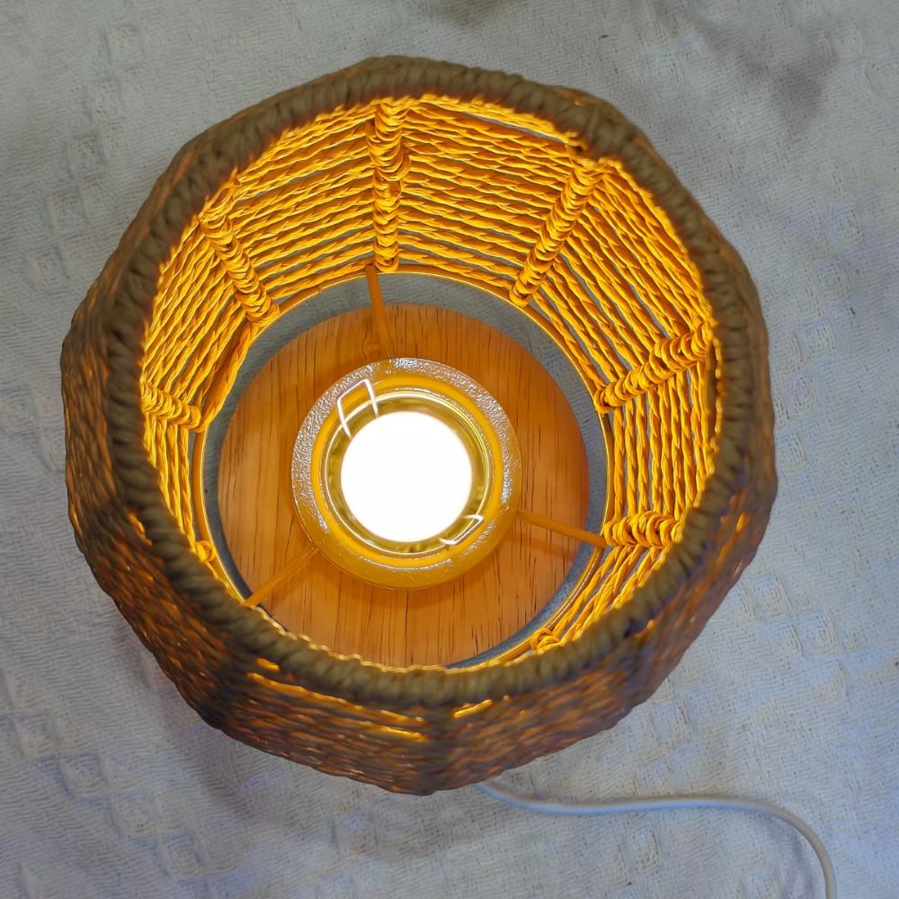 Tolaxa WovenGlow. Handcrafted Rattan Table Lamp with Wooden Base